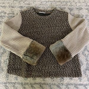 Zara cropped sweatshirt faux fur sz m